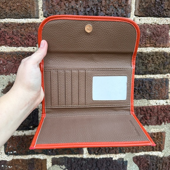 NEW🧡 Dooney & Bourke Pebble Grain Continental Clutch (“Elephant”/Orange) - Picture 4 of 9